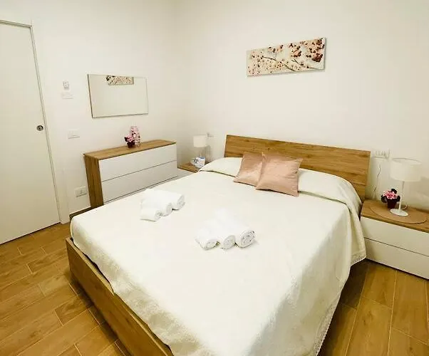 Alice's Dream - Downtown * Brescia